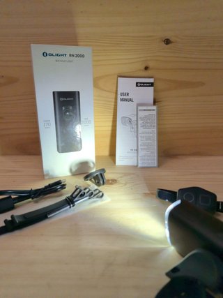Faro Bicicleta OLIGHT RN 2000 2000 Lúmenes Control