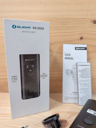 Faro Bicicleta OLIGHT RN 2000 2000 Lúmenes Control
