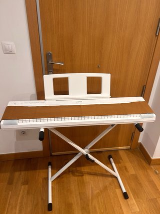 Teclado Yamaha Piaggero NP15 Blanco