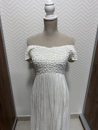Vestido blanco midi estilo ibicenco