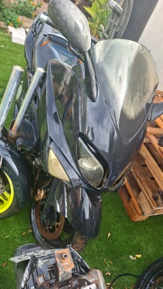 Yamaha TMAX 500 Negra vendo tmax para restabrar