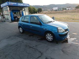 RENAULT CLIO 2003
