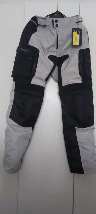 Chaqueta y pantalón moto touring/adventure