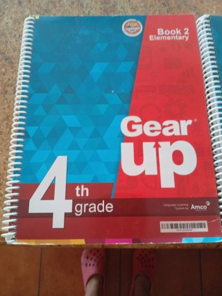 Libros de inglés de 4 de primaria, book 1 y book 2