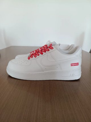 Nike Air Force 1 x Supreme Blancas Rojas