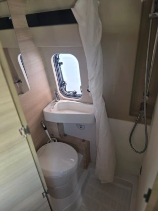 Autocaravana camper Challenger