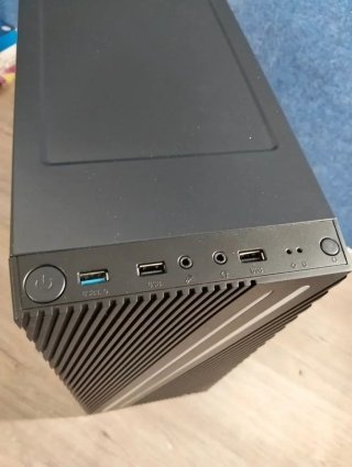 Caja PC Aerocool Streak RGB USB 3.0 ATX