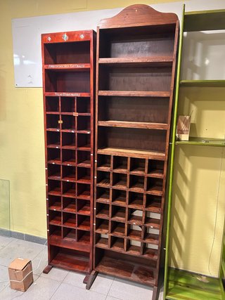 Expositores de madera para tienda