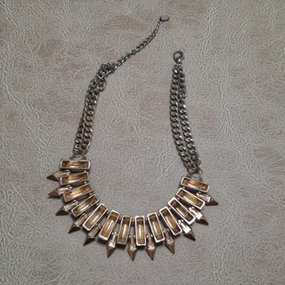Collar ZARA Punk Dorado y Negro