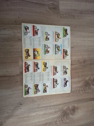 Álbum Cromos Coches y Motos 1982