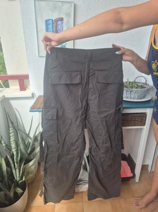 Pantalón Cargo Bershka Verde Talla L