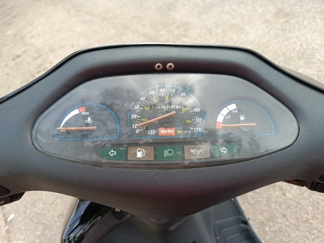 Aprilia SR Scooter Negro/Plata