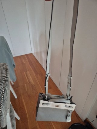 Bolso Michael Kors Gris y Blanco