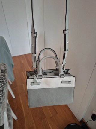 Bolso Michael Kors Gris y Blanco