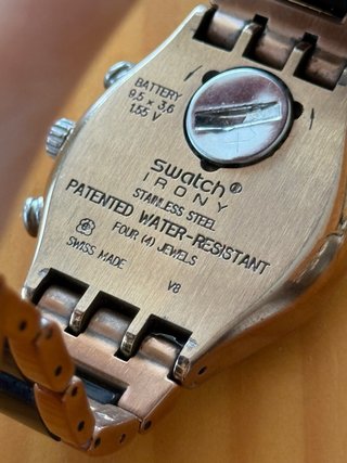 Reloj Swatch Irony Chrono Bicolor Oro Rosa/Negro