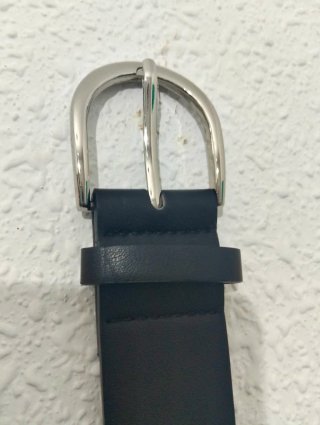 Cinturón negro tachuelas Primark Talla S