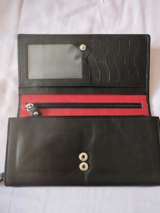 Cartera Negra Mujer Detalles Rojos