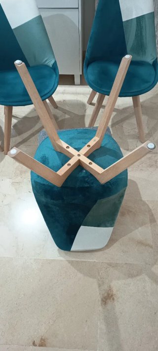 Juego de 4 sillas "Baya"de comedor de terciopelo