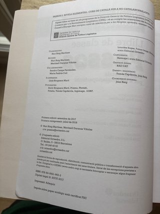 Passos. Curs de català per a no catalanoparlants.