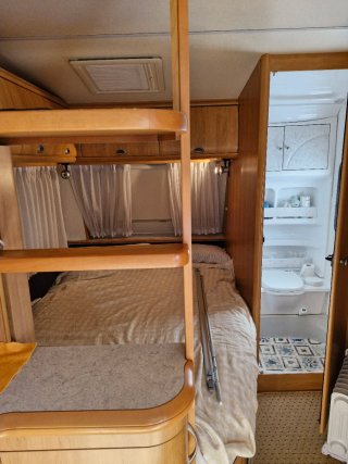 Caravana Hobby Excellent 495