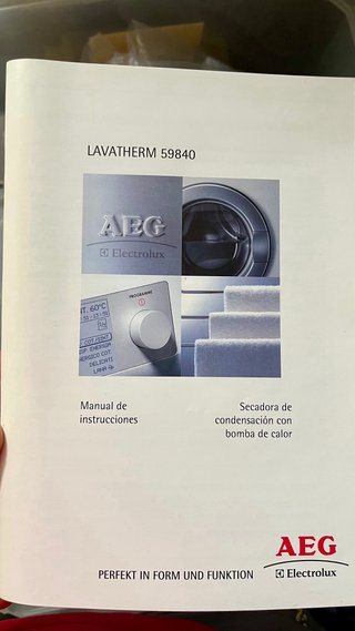 Secadora AEG Lavatherm 59840 - 7kg, bomba de calor