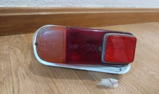 Piloto trasero Seat 600