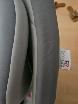 Silla de coche Chicco gris