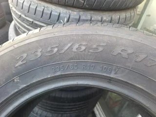235 65 R17 108V - 1 neumático Km.0