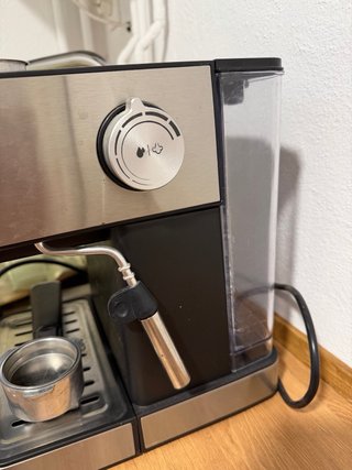 Cafetera Cecotec Manual con espumador