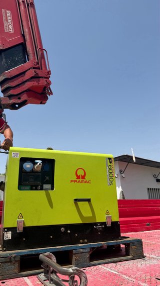 Grupo electrógeno Pramac P6000S diesel con cuadro