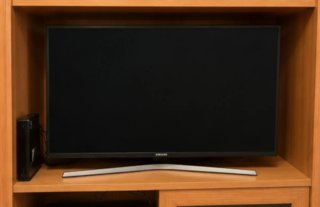 Samsung Smart TV 40 4K UHD con mando