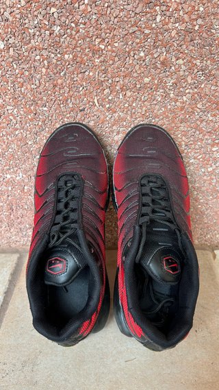 Nike Air TN Rojo y Negro
