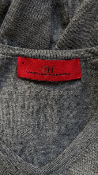Jersey Carolina Herrera Gris Cuello en V