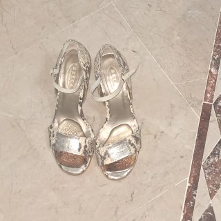 Zapatos de tacón Reyca