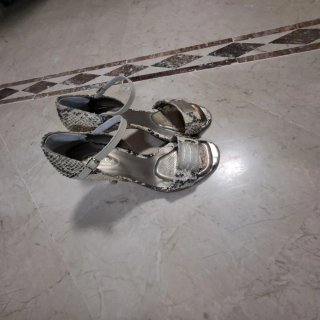 Zapatos de tacón Reyca