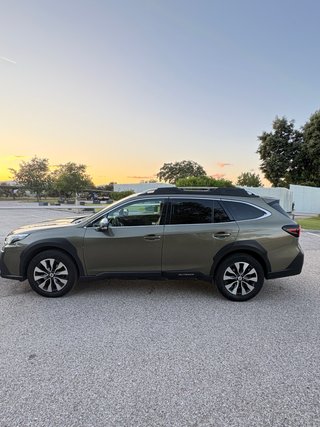 Subaru Outback Touring 2023