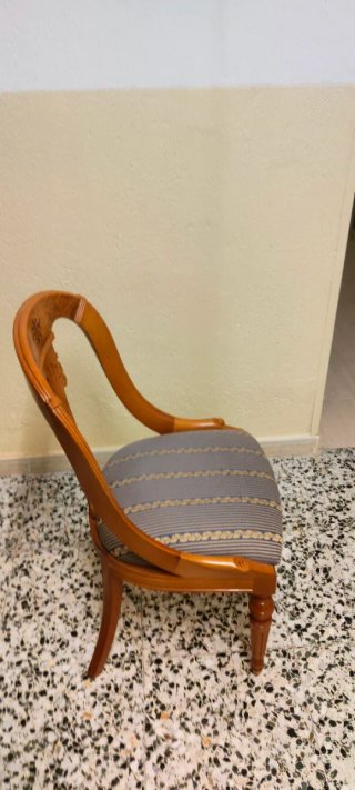 Mesa de salón madera y metal y 6 sillas a juego