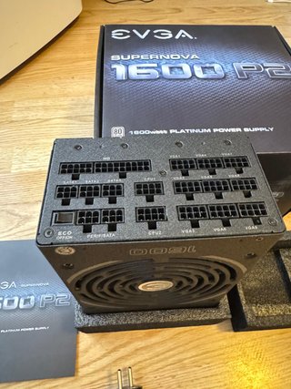 EVGA SuperNOVA 1600 P2 fuente de alimentacion