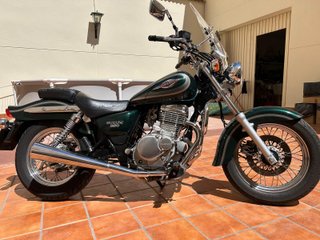 Suzuki GZ 250 Marauder – Muy buen estado
