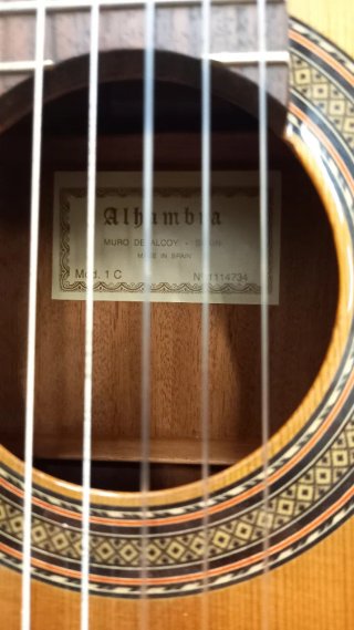 Guitarra Alhambra 1C Clásica