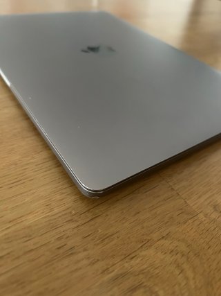MacBook Pro Touch 256GB 2019 PARA PIEZAS/REPARAR