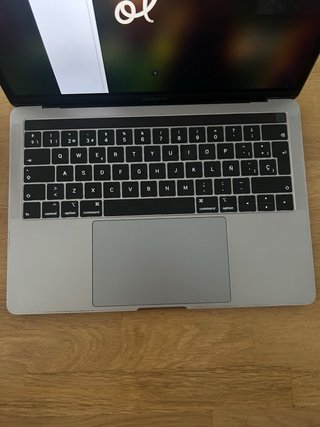 MacBook Pro Touch 256GB 2019 PARA PIEZAS/REPARAR