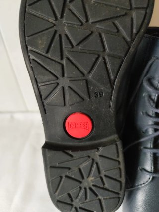 Botas de cuero gris con cordones