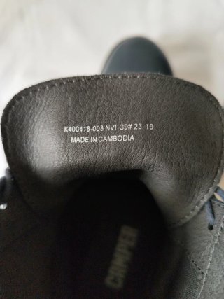 Botas de cuero gris con cordones