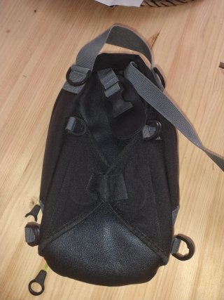 Bolsa depósito Givi 6L Negra