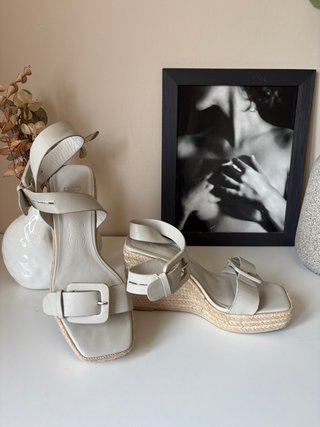 Sandalias Mango cuña esparto beige talla 38