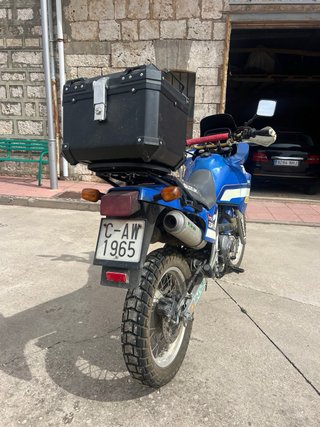 Suzuki DR650RS Azul y Blanca