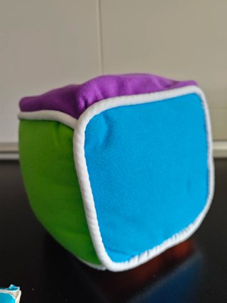 Cubo de actividades infantil