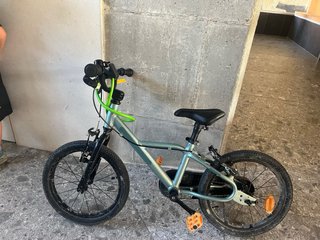 Bici infantil Decathlon 16 buen estado