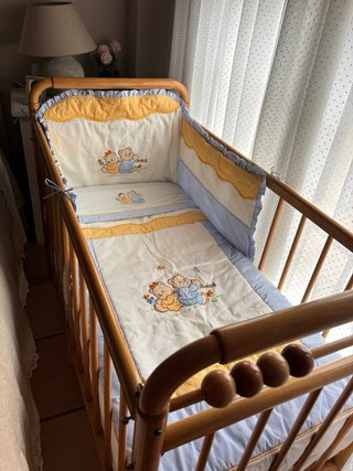 Conjunto de cuna con ositos bordados
